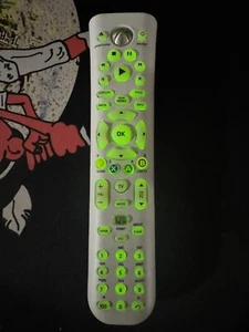 OEM Microsoft Xbox 360 Universal Media Remote X801979-003 *TESTED* - Picture 1 of 2