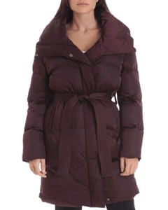 Nuevo con etiquetas Abrigo acolchado con cinturón Avec les Filles en Borgoña Talla S - Imagen 1 de 16