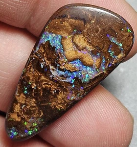 Muestra de matriz de coroit azul ópalo roca pulida 15,55 quilates lapidaria australiana - Imagen 1 de 15