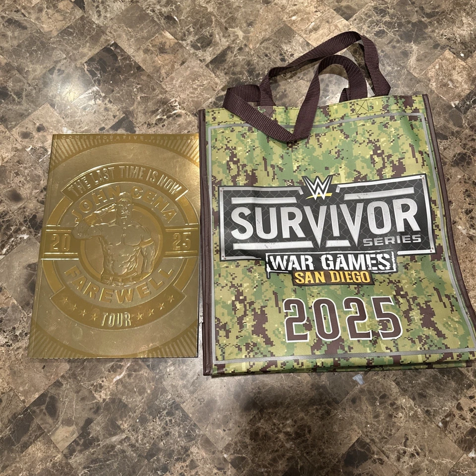 WWE John Cena Last Time Is Now Farewell Tour Programa Conmemorativo Oro 2025 Foto 1 de 3