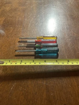 Vintage Xcelite Brand 4 PC Screwdriver Set P-12s P-21 R3322 - Image 1 of 4