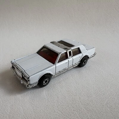Vintage 1988 Matchbox #43 clásico Lincoln Town Car blanco 1/64 Foto 1 de 4