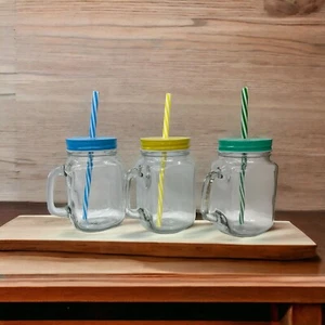 Trinkgläser mit Deckel und Strohhalm Smoothie Gläser 12 Limogläser Henkelglas - Bild 1 von 1
