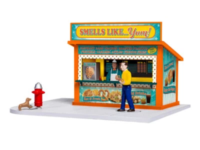 Lionel 2329070 O Scale Carnival Treats Stand - Image 1 of 2