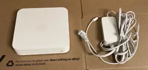 Apple Wireless A1354 Dual Band AirPort Wi-Fi Router Base Station Extreme 4th Gen - Picture 1 of 9