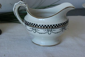 RAFFINATA SALSIERA D'EPOCA IN CERAMICA / VECCHIO BRICCO DA TAVOLA H cm 10 - Picture 1 of 5