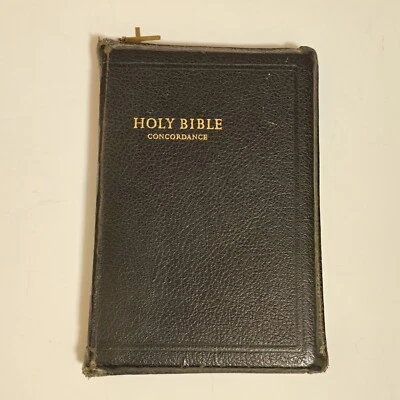 Vintage KJV Holy Bible Illustrated ZIP UP  Leather Gold CROSS World Publishing - Image 1 of 4