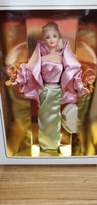 Barbie Classique Evening Sophisticate - Collector's Edition - Nuovo in scatola - Foto 1 di 7