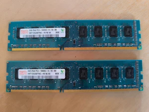 RAM de bureau Hynix (2 x 2 Go) 2 Go 2Rx8 PC3-10600U-9-10-B0 HMT125U6TFR8C-HP - Photo 1/2