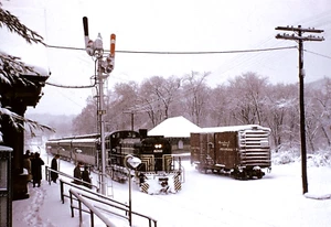 5x7 COLOR PHOTO NY CENTRAL RR PUTNAM DIVISION RS-3 #8260 BRIARCLIFF MANOR 3/58 - Picture 1 of 1
