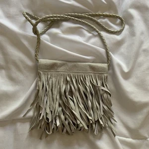 River Island Women’s / Girls’ Small Grey Tassel Fringe Crossbody Bag - Picture 1 of 7