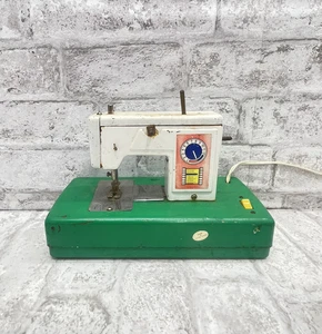70´S Vintage kids toy Sewing Machine Hong Kong* - Picture 1 of 10