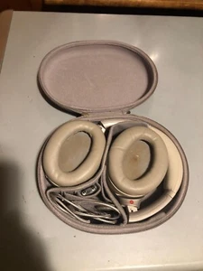 Auriculares inalámbricos sobre la oreja Sony #WH-1000XM3 - plateados - Imagen 1 de 6