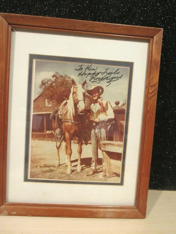Autographed Photo of Roy Rogers King of the Cowboys with Trigger w/Frame Cover