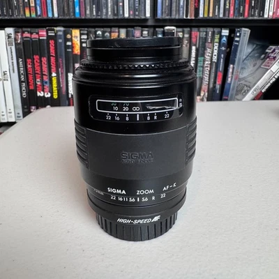 Sigma 70-210mm f4-5.6 Telephoto Zoom Lens for Nikon AF Works - Image 1 of 4