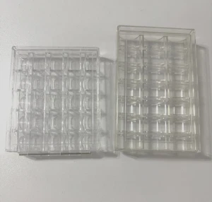 LOTE DE COSTURA Soporte de bobina de plástico para 25 + 21 fácil de apilar para rosca de máquina - Imagen 1 de 3