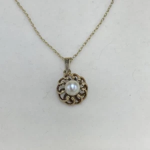 Collana con ciondolo di perle in oro 9 kt - Foto 1 di 6