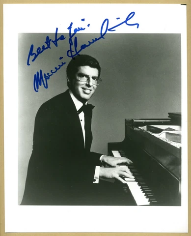 Marvin Hamlisch (1944-2012) - American film score composer - Signed photo - COA Cover