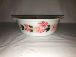 Vintage Fire King 2 Qt Peach Blossom No Lid Kitchen Decor Home Cooking Baking - Picture 1 of 6