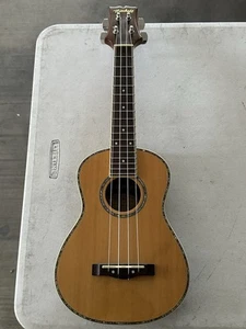 mitchell MU-70 Ukulele - Picture 1 of 8