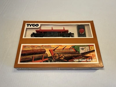 Tyco HO Scale Log Dump Car Set  #926:900 - New In Box (untested) - Image 1 of 3