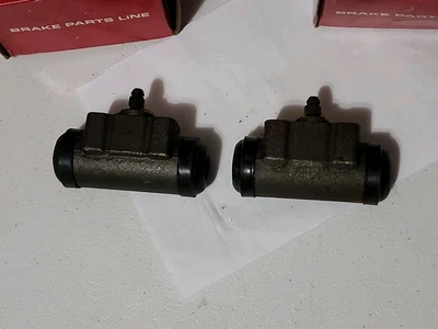 Rueda de dardo Valiant Cyl 2881600 3461656 MOPAR 2072632 NUEVO DE STOCK OEM  Foto 1 de 4