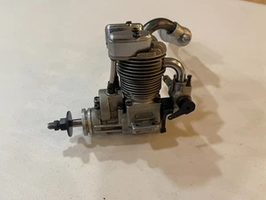 SAITO FA-72 4-Stroke R/C Glow Model Airplane Engine And Muffler - Picture 1 of 6