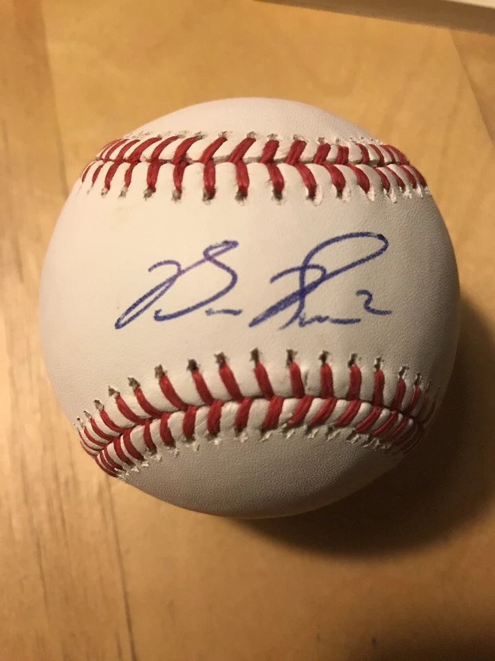 Ben Revere Autógrafo Firmado OMLB Oficial Grandes Ligas Béisbol Ángulos Foto 1 de 2