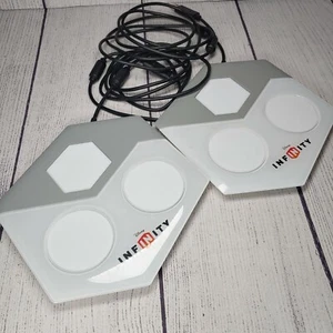 2 Disney Infinity Portal Bases, 1 for Xbox 360, 1 for PS2 / Wii Pad - Picture 1 of 2