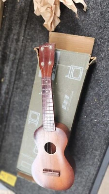 Late 1950's Silvertone Ukulele RARE W/Orig Box - Image 1 of 4