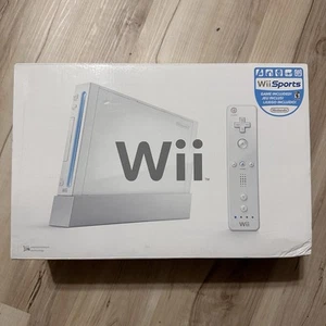 Nintendo Wii Videogioco System RVL-001 Wii Sports Bundle Console Nuova Bianca - Foto 1 di 6