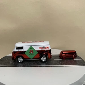 Johnny Lightning Monopoly Free Parking ‘60 Volkswagen VW Van Bus w/Game Token NM - Picture 1 of 15