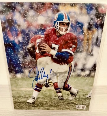 John Elway Autographed 8 x 10 Photo Beckett Witnessed Verified - Imagem 1 de 3