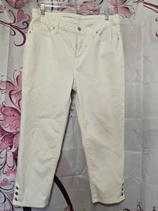 Pantalones de mezclilla cortos Chicos talla 10 medianos (1,5) blancos tan adelgazantes novia pierna ajustada  - Imagen 1 de 11