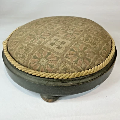 Victorian Circular Foot Stool  3 ball - Excellent condition - Image 1 of 4