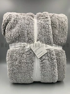Pottery Barn Coziest Sherpa Faux Fur Unisex Robe Gray Extra Large #9925 - Picture 1 of 5