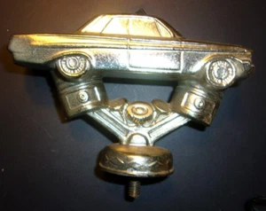 Trophy Topper Metal Old School Race Car Pistons Underneath 1/4 In - Picture 1 of 5