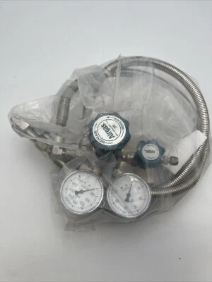 Airgas® Y12-N245A580 Dos Etapas Alta Pureza 25/3500 (EB1081) Foto 1 de 4