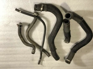 Manguera radiador Suzuki GSX R 600 K4 K5 - Imagen 1 de 3