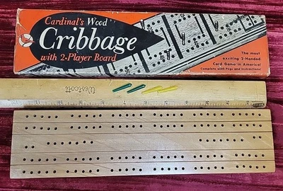 Vintage Cardinal's Wood Cribbage board 2 Player Original Box No.61 with 6 Pegs - Image 1 of 4