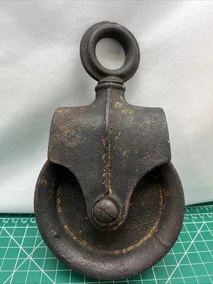 Polea antigua, hierro fundido rueda única de 5" de viga de anclaje de granero antiguo en muy buen estado Foto 1 de 4