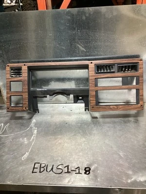 Medidores de instrumentos de tablero Dodge Dakota 87-96 bisel grano de madera OEM 4482082 Foto 1 de 4