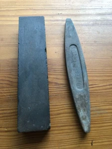 Pair Of Vintage Sharpening Stones - Picture 1 of 2