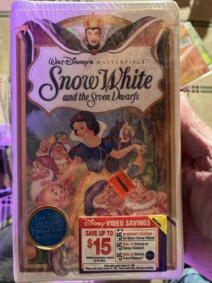 SEALED Walt Disney's Masterpiece SNOW WHITE Exclusive Deluxe Video Edition VHS - Image 1 of 2