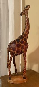 18 In Tall African Giraffe Hand Carved & Painted VTG Wood Carved Sculpture