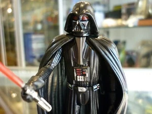HASBRO STAR WARS DARTH VADER WITH CAPE AND LIGHTSABER FIGURINE LFL C-001D ! - Picture 1 of 11