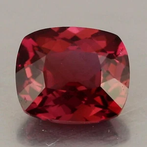 Video_1.60cts_Natural Rhodolite Garnet_Tanzania_Purple Pink_Cushion Cut_GM991 - Picture 1 of 2