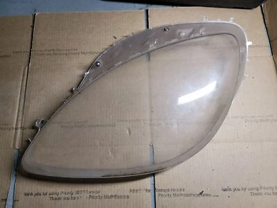 Chevrolet Corvette C6 2005-2013 cubierta de lente de faro transparente izquierda OEM BJ9 Foto 1 de 4