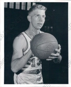 1953 Denver Pioneers Basketball Forward Joe Lanthop Press Photo - Picture 1 of 2