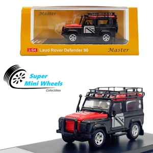 Master 1:64 Land Rover Defender 90 (Black & Red) with Accessories - Picture 1 of 6